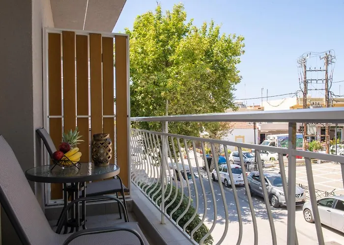 Charavgi 2 * Kremastí