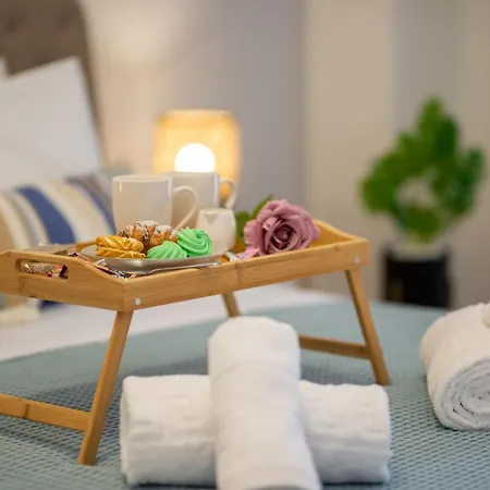 Charavgi 2 クレマスティ