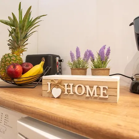 Charavgi 2 Kremastí